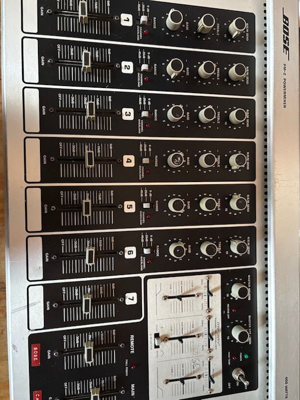 Bose PM-2 POWERMIXER 400 Watts
