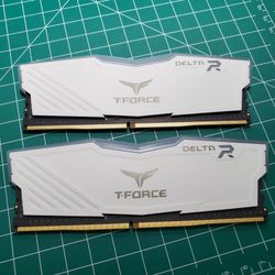 TEAMGROUP T-Force Delta RGB DDR4 16GB (2x8GB) 3200MHz