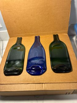 Wine Bottle/Cheese Plate Art Trio (Milwaukie,OR) Please read entire description below 👇