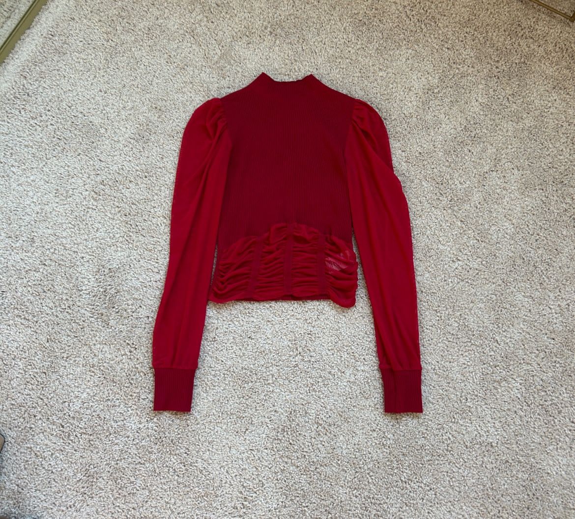 Almost famous Red mock neck top. XS-s