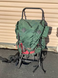 Vintage Camp Trails McKinley External Frame Backpack – Green/Red