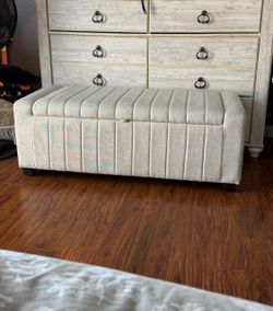 Upholstered Storage Ottoman Bench