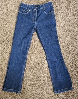 Escada Women Straight Jeans Dark Blue Mid Rise Button Sz 36 Pants Short Turkey 
Excellent Pre-owned condition,  no visible flaws 
Size 36
Waist 28"
In