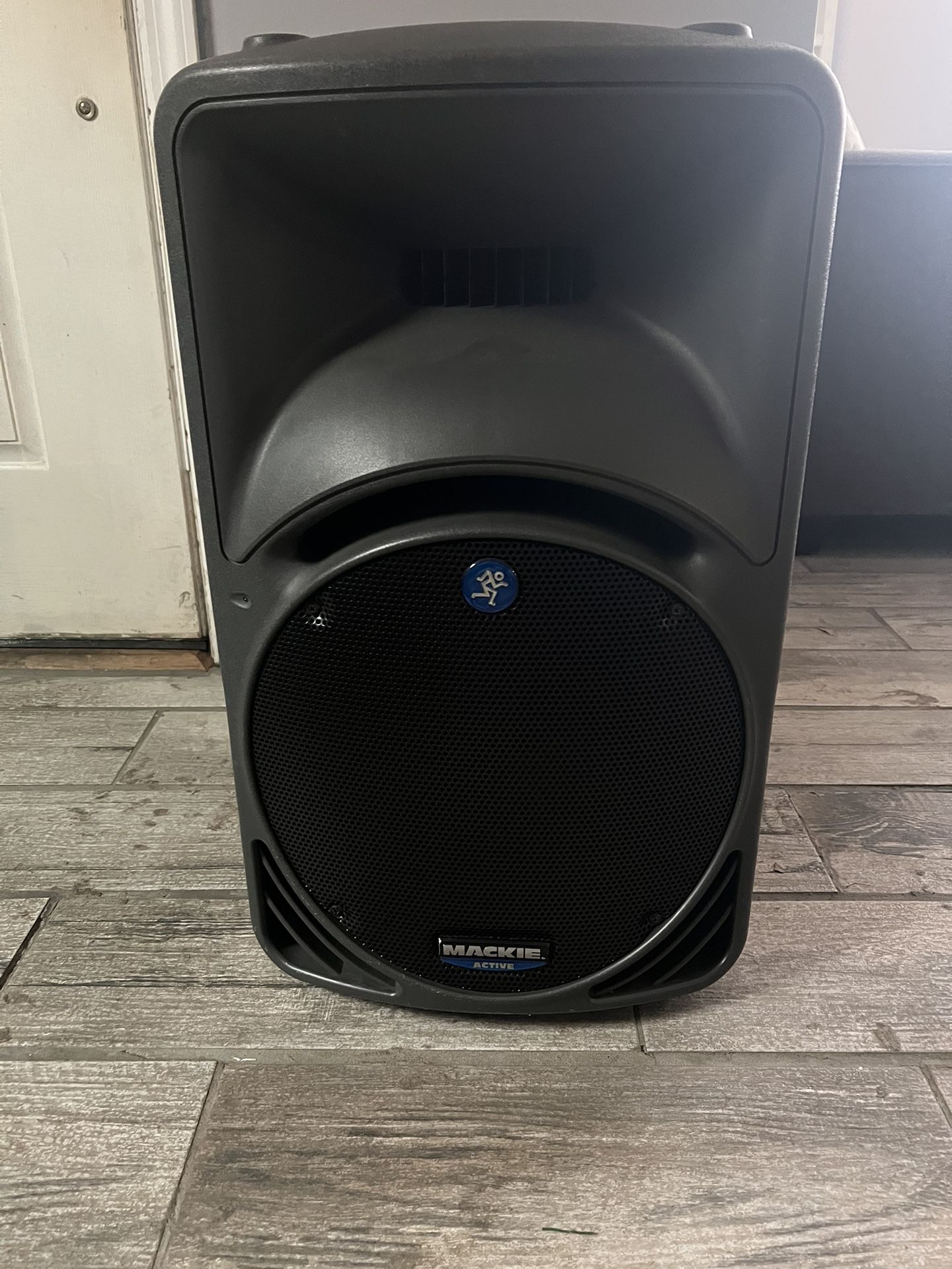 Mackie Srm 450 Active Dj Speaker 1000 Watt Powered Speaker for Sale in