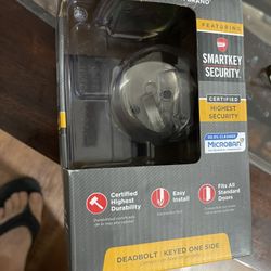 Kwikset Deadbolt New With SmartKey