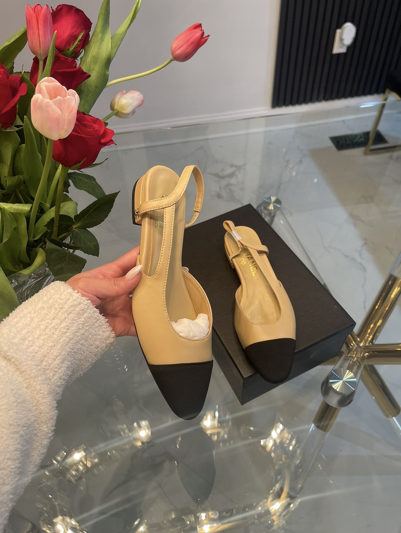 Chanel Flats- Size 8  🔴sale🔴