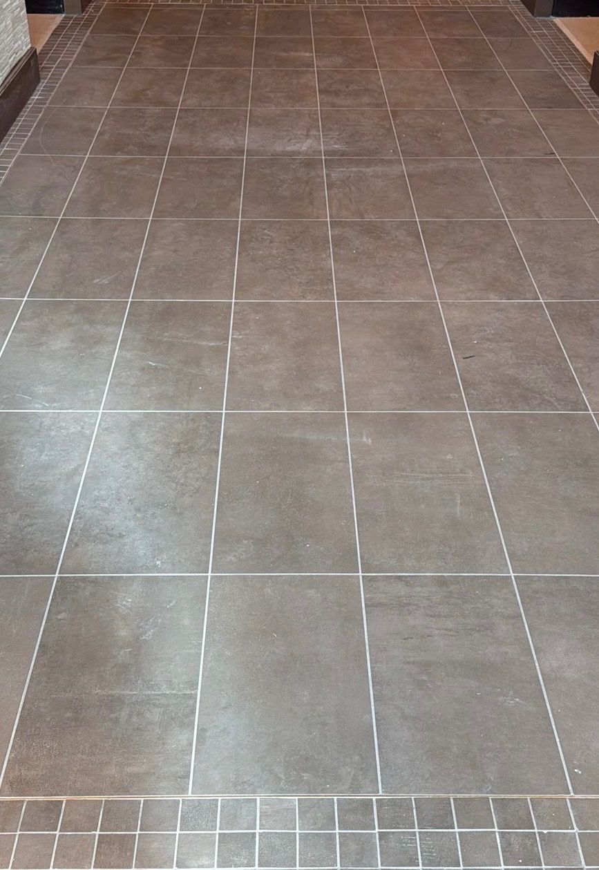 2 Pallets - 569 Sqft Porcelain Tile 12x24