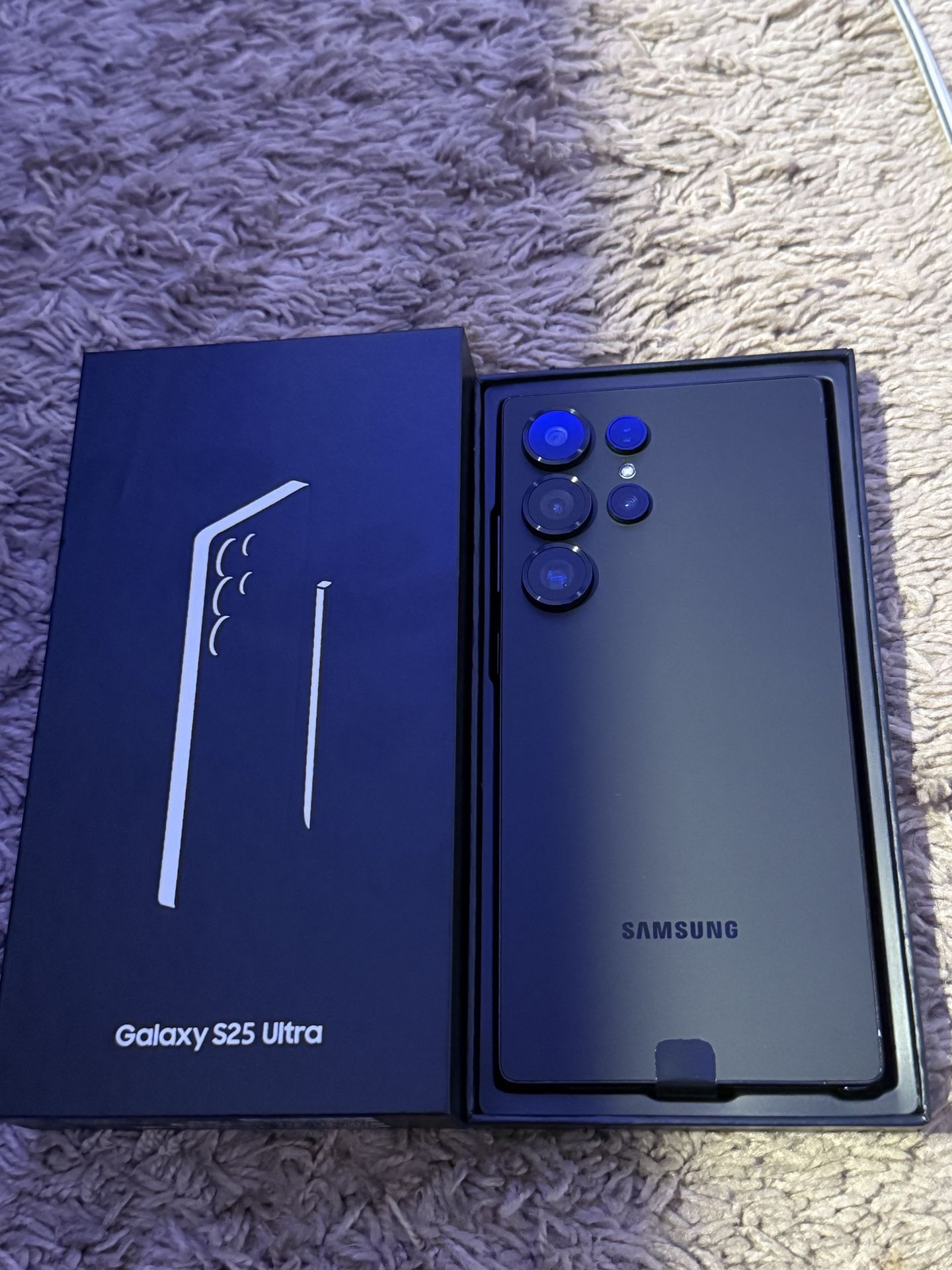 Samsung Galaxy S25 Ultra ** Unlocked** ( Opened Box)