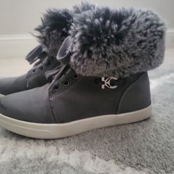 Kenneth Cole warm/fur tennis shoes