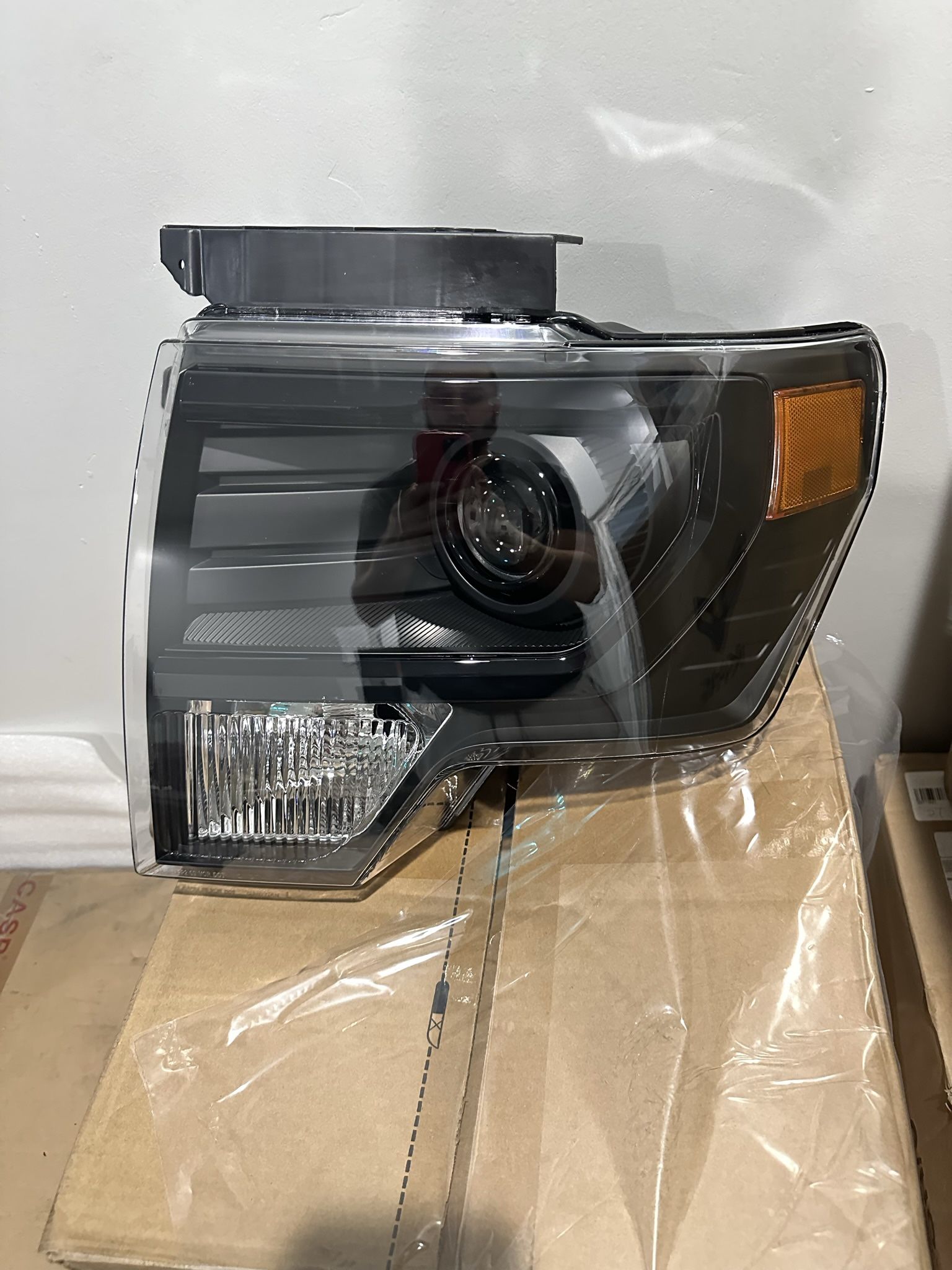 09-14 Ford F150 Headlights - Projector Style