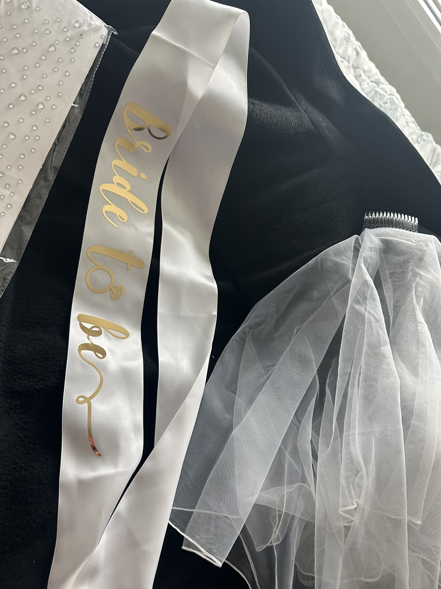Bride To Be Sash / Veil And Tiara