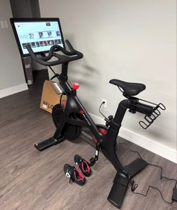 Peloton Bike 3rd Gen+ shoes