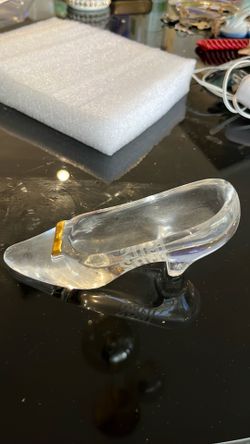 Glass slipper