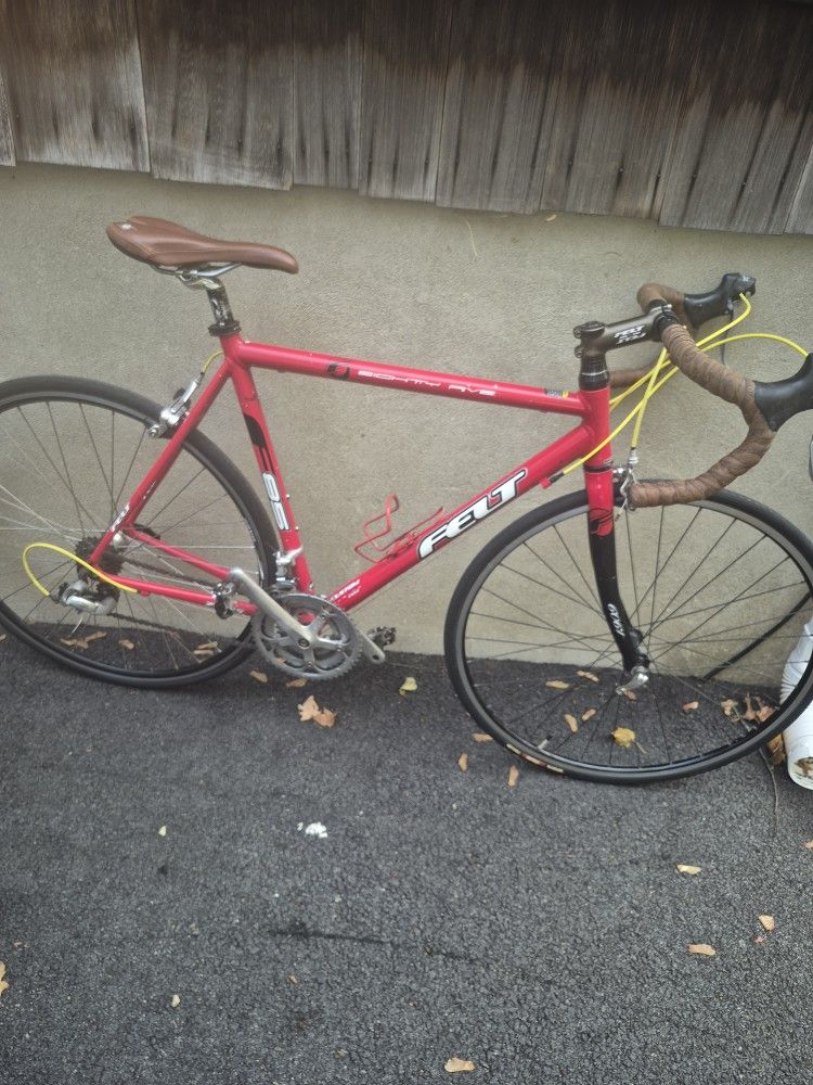 Road Bike Felt F85