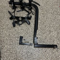 Saris bike carrier - handles up to 5 bikes