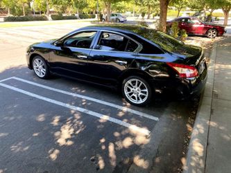 2009 nissan maximum