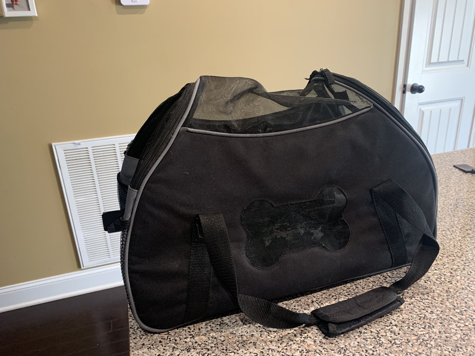 Dog travel bag