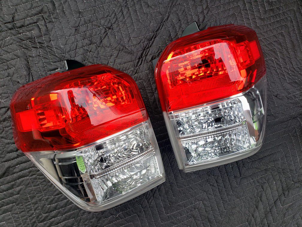 Toyota 4runner Tail Lights OEM (2010-13)