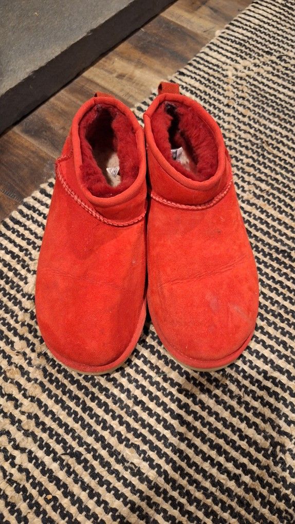 UGGS "Ultra Minis"