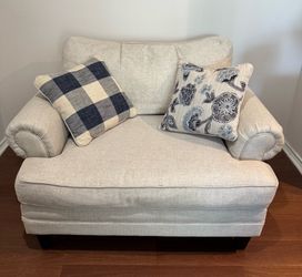 Beige Loveseat / Armchair – Clean, Comfortable, Good Condition