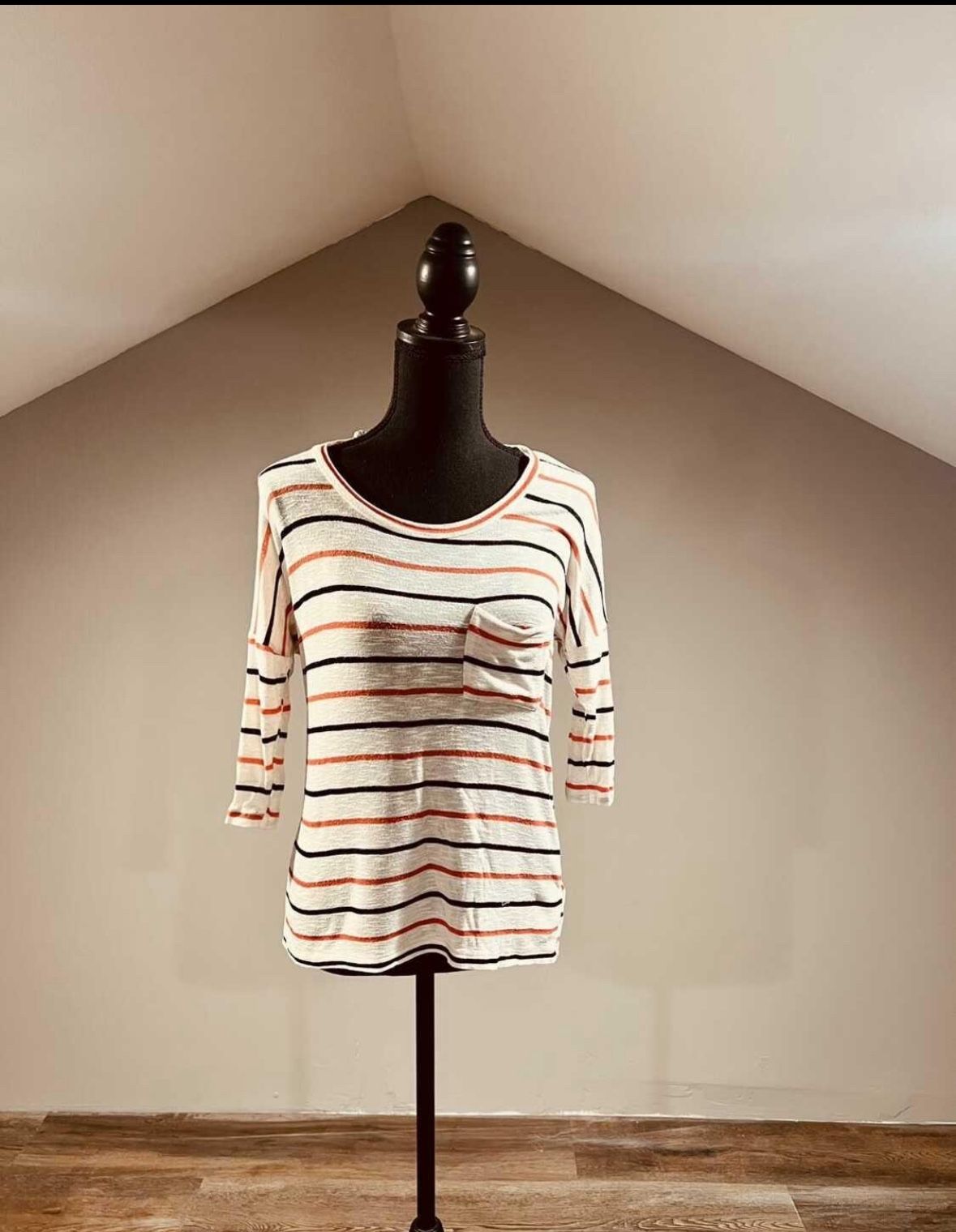 Striped Quarter Sleeve Sweater - Small