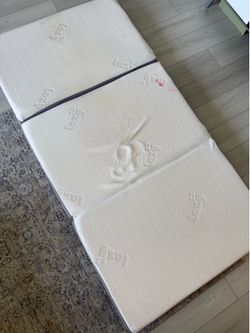 Memory foam foldable mattress - twin size