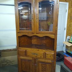 Corner Hutch 
