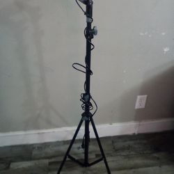Light tripod stand