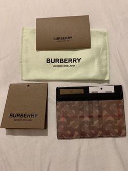 Brand New Burberry 3D Monogram Cardholder