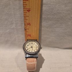 "Narmi" beautiful ladies cuff band  mother of pearl  face,lead free.