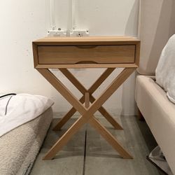 Set of 2 Nightstands