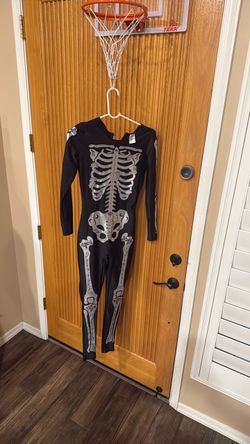 Medium skeleton suit new