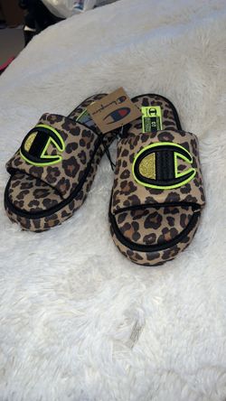 Champion WOMEN'S PLUSH PRINT SLIPPERS New Size 7