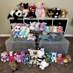44 New W/Tags Aurora Super Soft Plush Stuffed Animals Lot