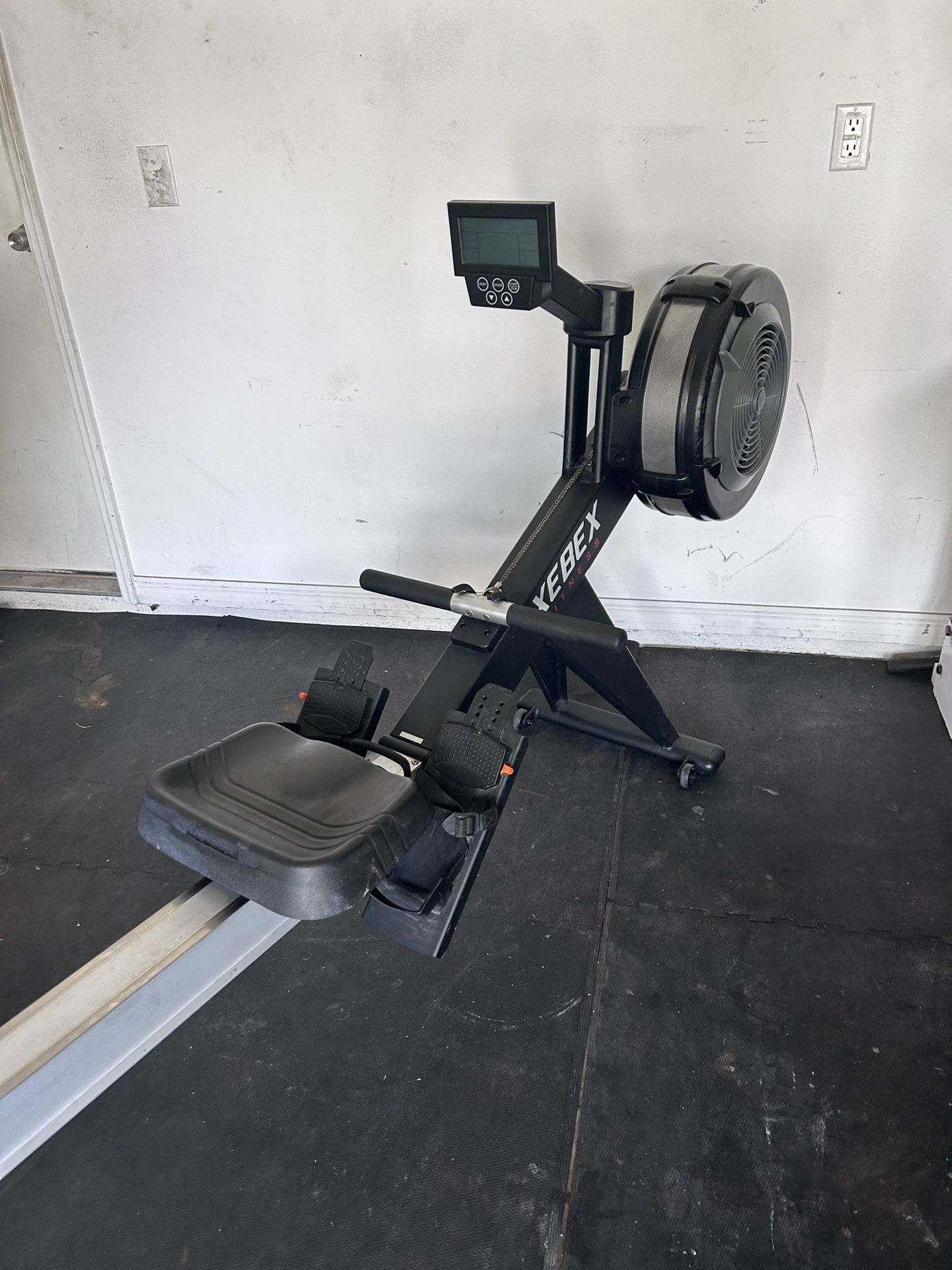 Xebex Row Machine