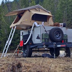 Camping Trailer W/ Rooftop Tent