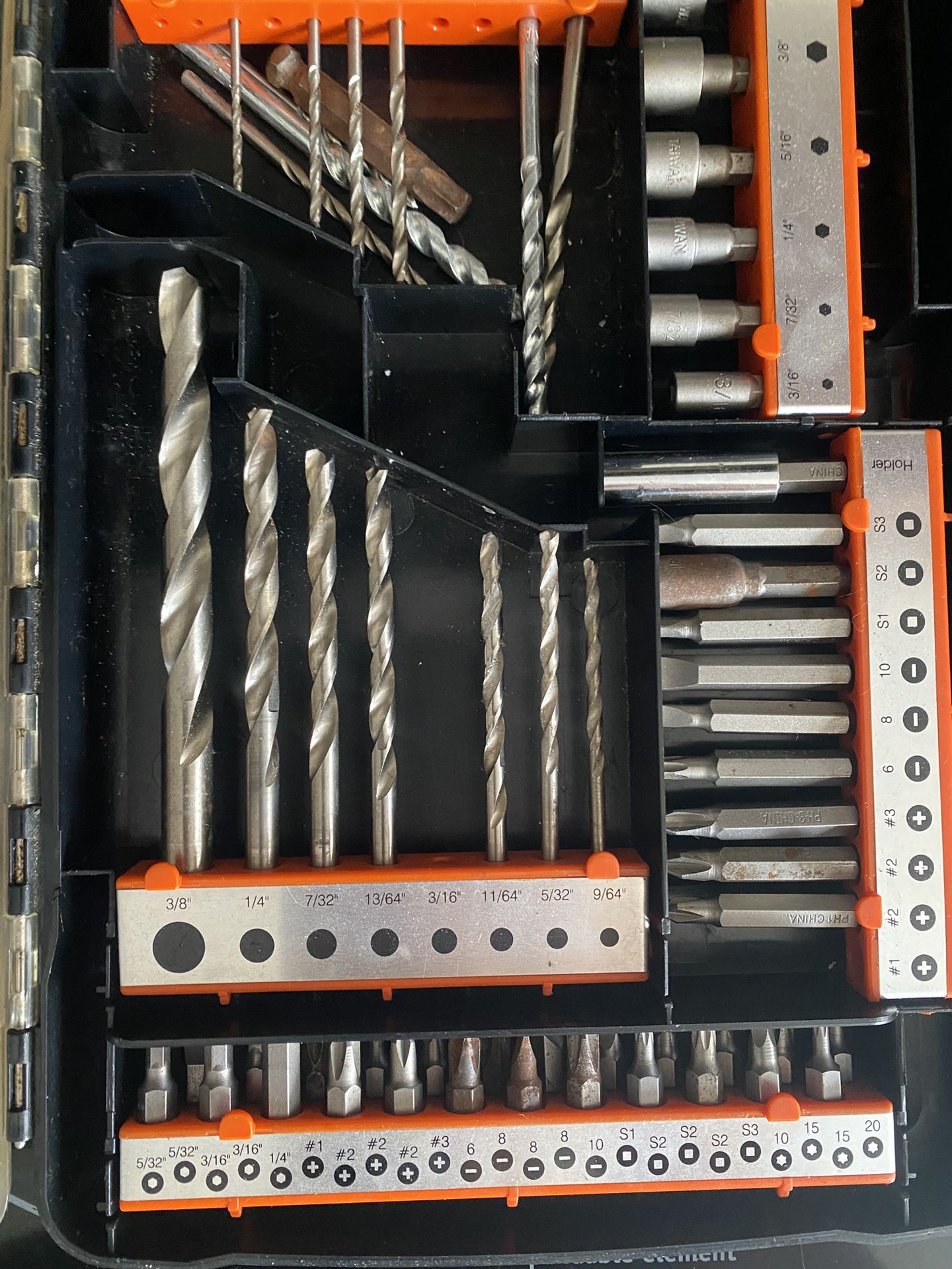 Black & Decker Firestorm drill bit and screwdriver set