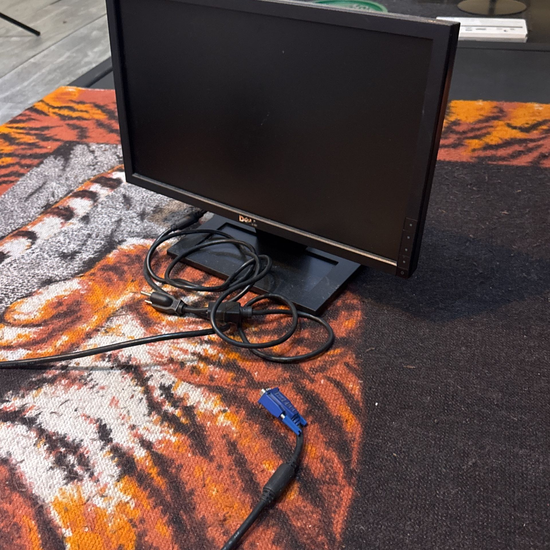 Dell VGA monitor 19” Fully Functional