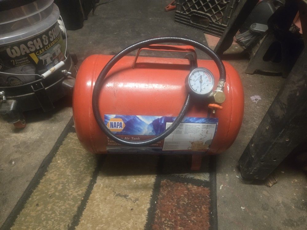 5 Gallon Napa Portable Air Tank