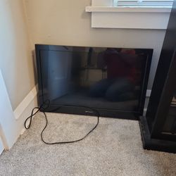 32" Emerson Tv