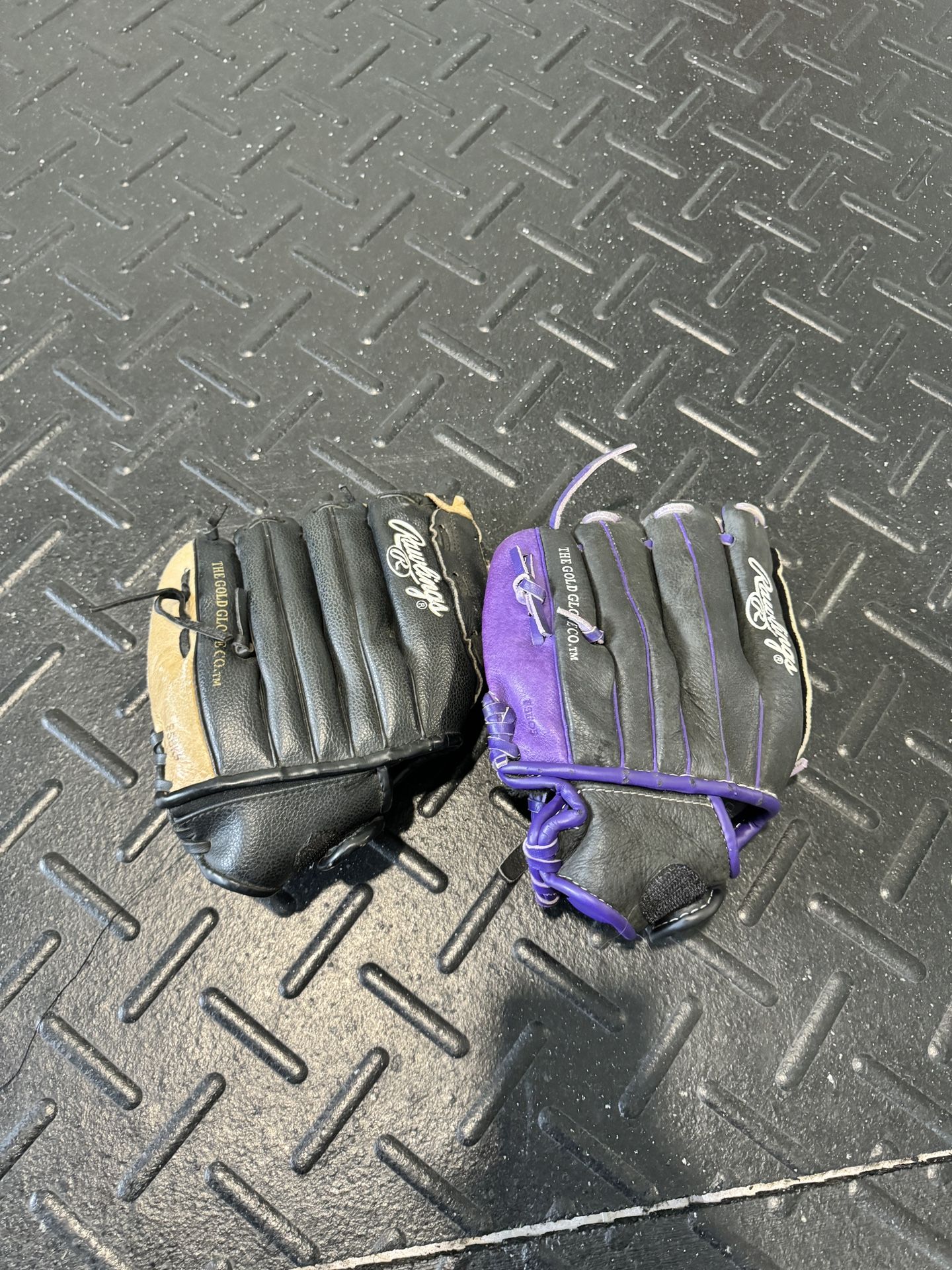 Rawlings youth baseball gloves 