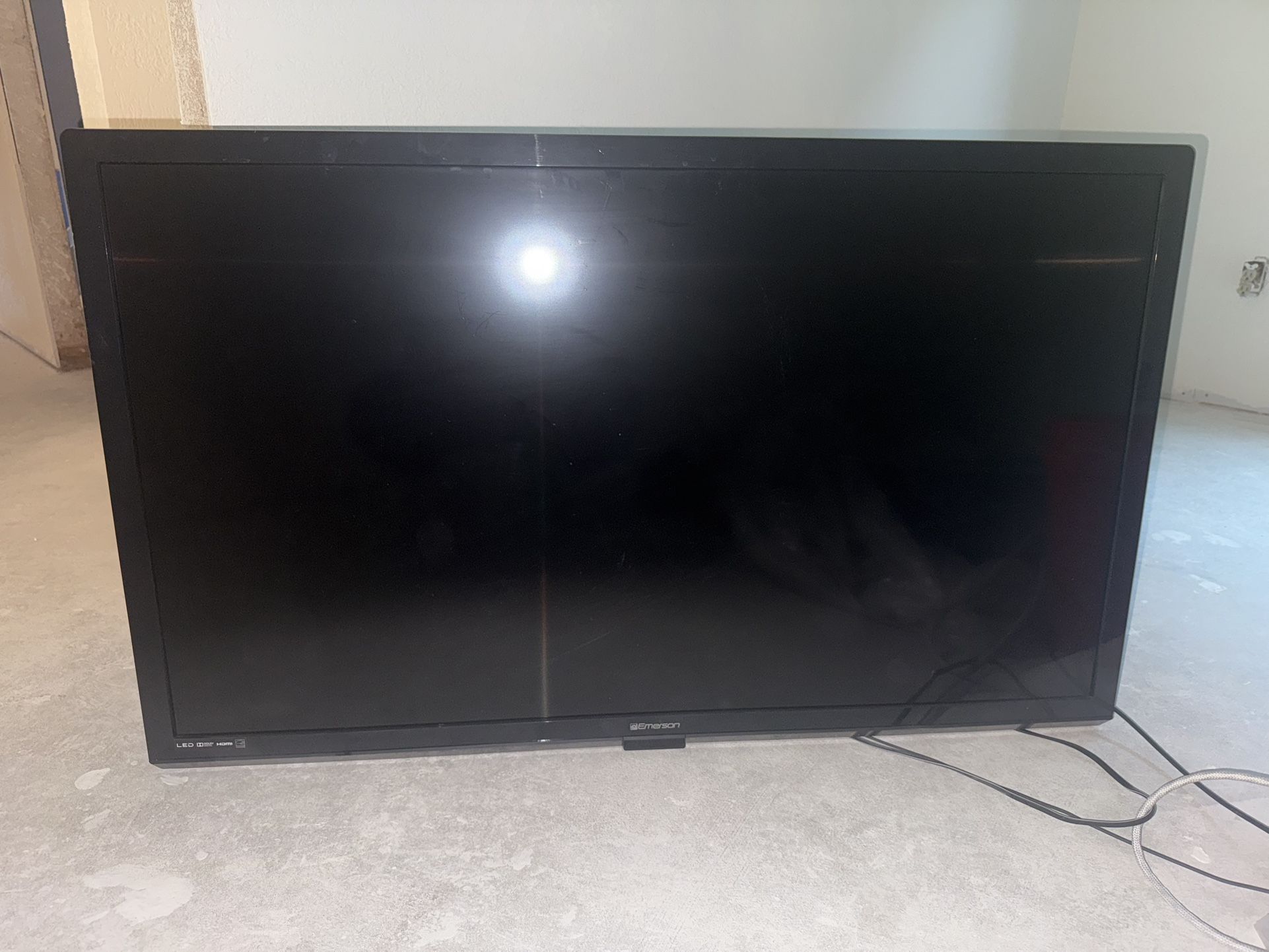 Emerson LED TV