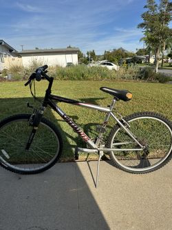 Shimano Hardrock Specialized Bike