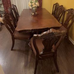 Dining Room Table With 8 Chairs