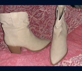 Women's boots