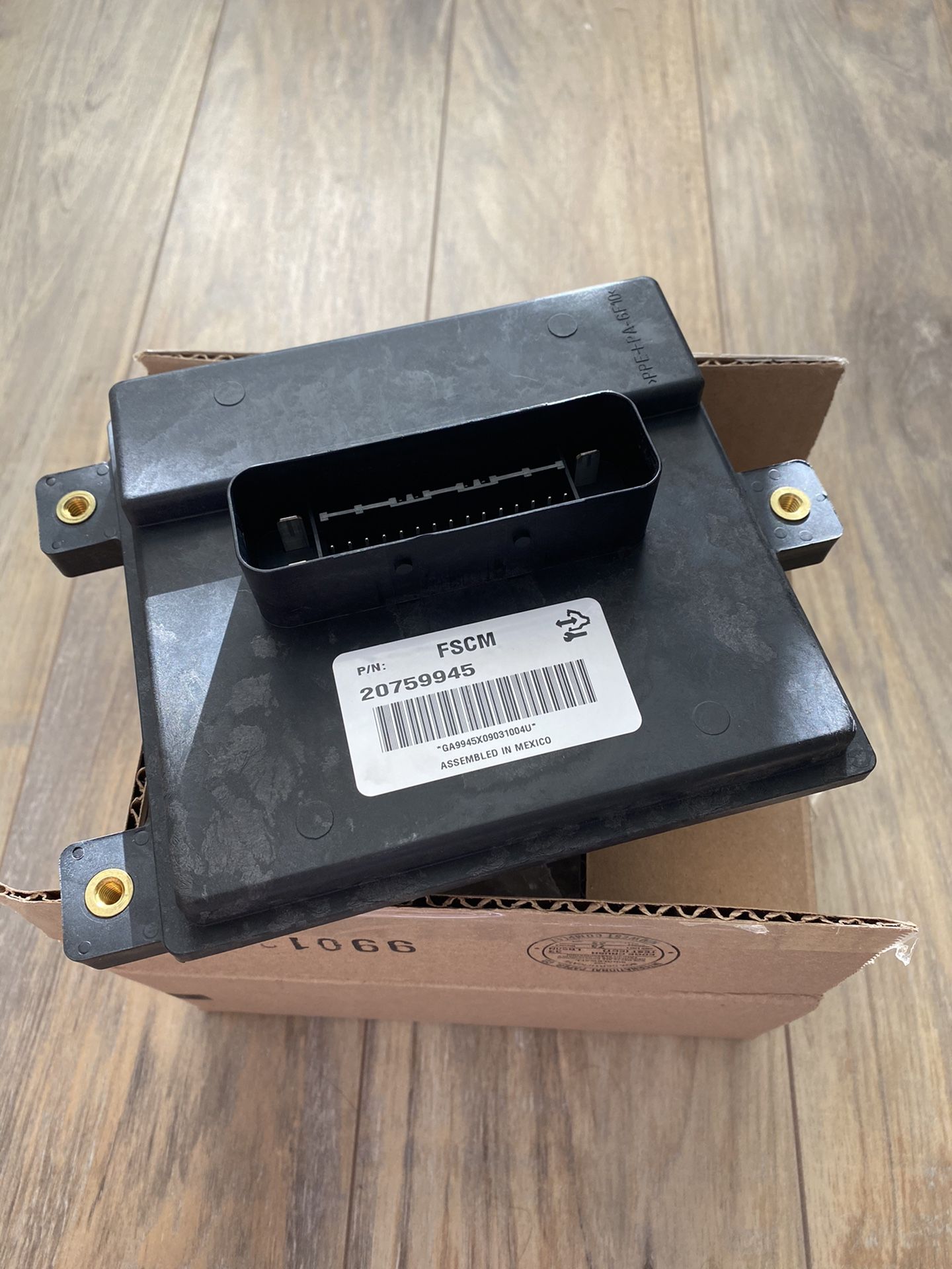 GMC Acadia, Chevy Traverse Fuel Pump Control Module, FSCM (contact info removed)5