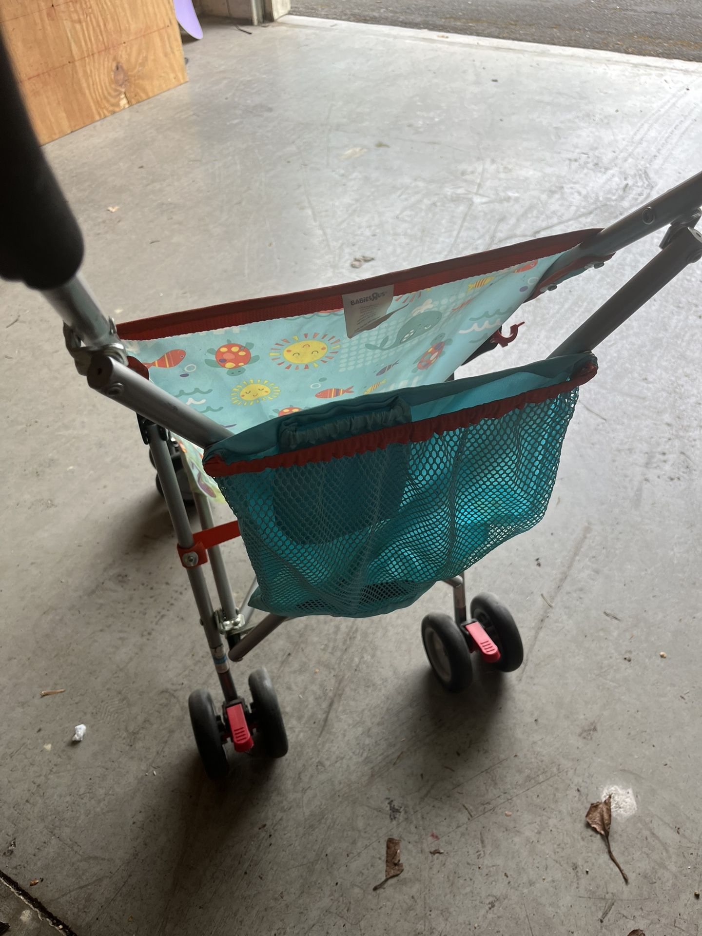 Folding stroller