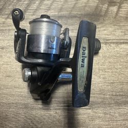 DAIWA SilverSpin 1500 Spinning Reel