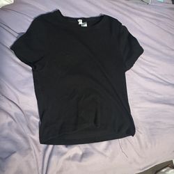 Large Cropped Black Shirt 