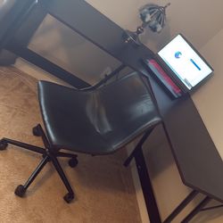 Laptop/Desk&Chair 